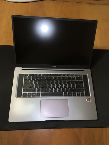 notebook 8gb ram: AMD Ryzen 5, 16 GB, 16 "