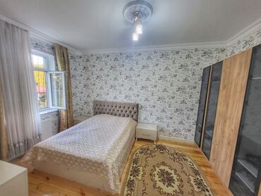 Həyət evləri və villaların satışı: 8-ci kilometr 7 otaqlı, 220 kv. m, Yeni təmirli — 26