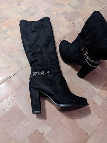 обувь зима женская: Сапоги, Размер: 39, цвет - Черный