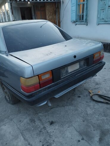 ауди 100 1988: Крышка багажника Audi 1988 г., Оригинал