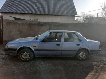 Mazda: Mazda 626: 1985 г., 2 л, Механика, Бензин, Седан