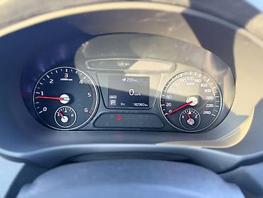 Kia: Kia Sorento: 2019 г., 2 л, Автомат, Дизель, Кроссовер — 10