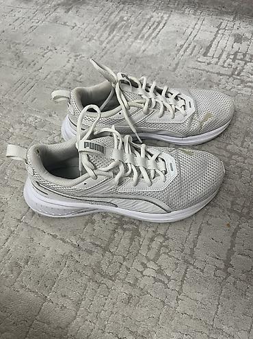джинсовые туфли: Размер 40-40,5. Заказывал с США. Бренд Vans и Puma. В хорошем — 2