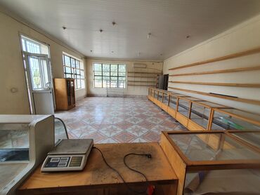 Kommersiya daşınmaz əmlakının satışı: Mağaza Xaçmaz rayon Çılğır kəndinin tam mərkəzində yerləşir. Kəndin — 11