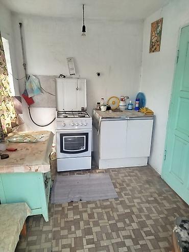 Продажа коттеджей и домов: Участок 4 сотки. Газ, вода, электричество. Дом 4 комнаты, баня. Район — 6