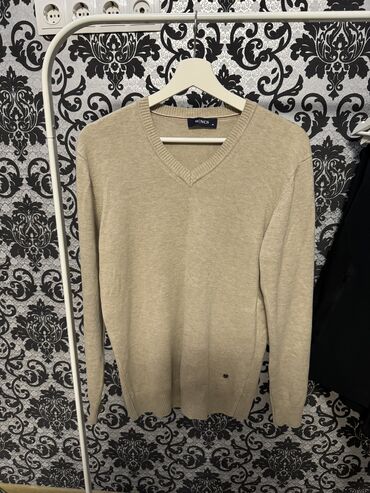 свитер на пуговицах мужской: Продаю мужскую бежевую кофту,от NCS
