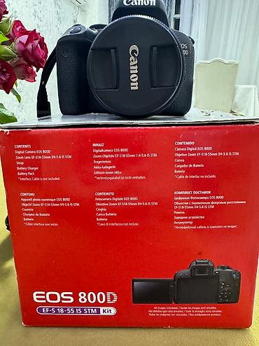 Fotokameralar: EOS 800D EF-S 18-55 IS STM Fotoaparat 650 azn-ə satılır.Demək olar — 3