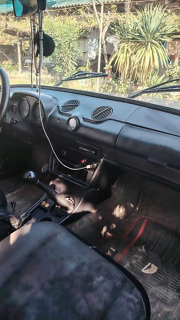 avto aksesuarlari: Model: Lada (VAZ) klassik sedan Ban növü: Sedan, 4 qapı Rəng: Tünd — 3
