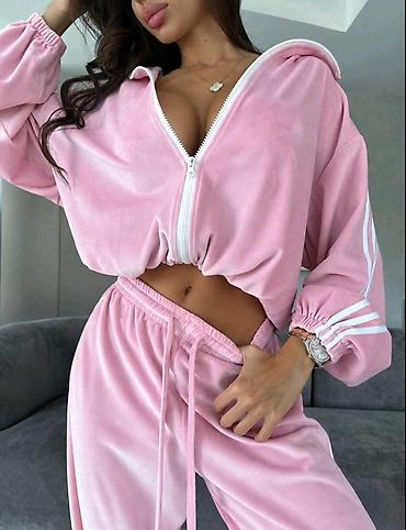 Gornji i donji deo: MUST HAVE 🔥 Jesen 2026 Preudobne plišane trenerke Vel: S M L Cena — 8