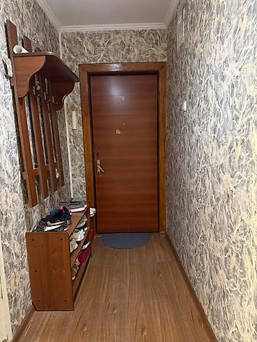 24: 3 комнаты, 58 м², 7 мкр 104 серия, 2 этаж — 9
