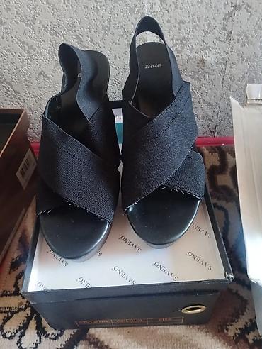 şlapa: Qadın ayaqqabıları – müxtəlif modellər - Yaşıl süet peep-toe — 5