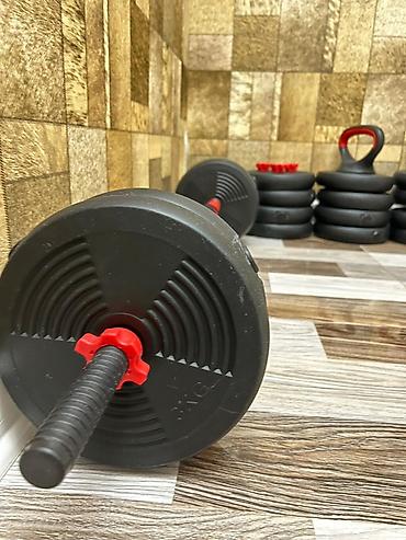 Giryalar: Tənzimlənən ştanq və kettlebell dəsti

48kg + 5 = 53 total — 3