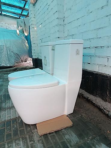 Унитазы: Унитаз Напольный, Б/у, Материал: Керамика — 1