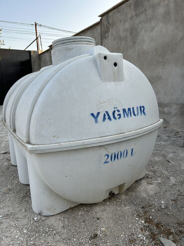 Suvarma sistemləri: Su çəni 50mKiçik deşiki var orta hissəsində