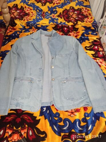 Верхняя одежда: Джинсовая куртка, Приталенная модель, Осень-весна, XL (EU 42)