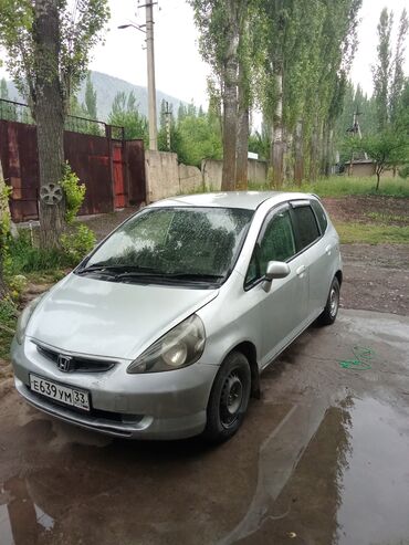 Honda: Honda Fit: 2001 г., 1.3 л, Вариатор, Бензин, Фургон