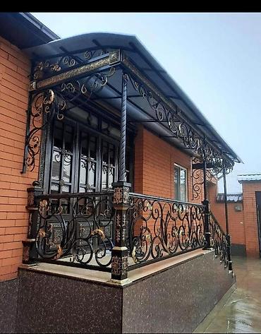 məhəccər balkon: Dəmir barmaqlıq və darvazaüstü navesli eyvan konstruksiyası - — 1