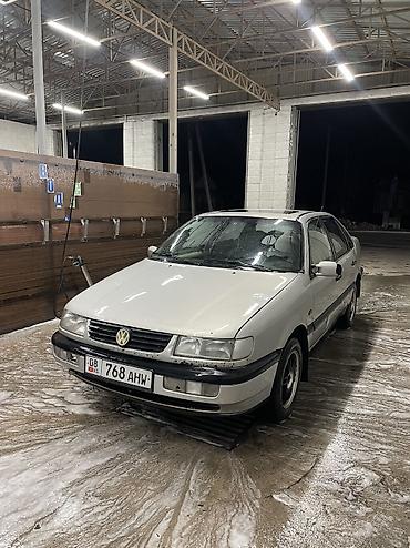 Volkswagen: Volkswagen Passat: 1996 г., 1.6 л, Механика, Газ, Седан — 1