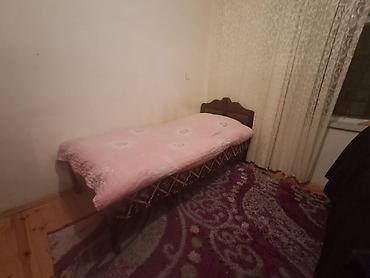 gence kravat: Taxt çarpayı – tək nəfərlik.2ededdi 1i 60m - Ölçü: təxmini 90×190 sm — 1