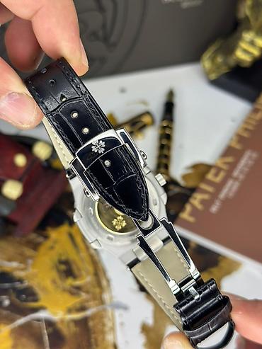 Aksesuarlar: Patek Philippe Nautilus – klassik lüks saat Xüsusiyyətlər: - Korpus — 7