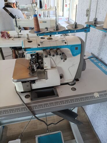 мотор для швейных машин: Швейная машина Jack, Оверлок, Полуавтомат