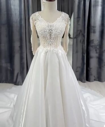 Свадебные платья: Продаю свадебные платья 3 штуки по 2000с,3 фаты по 500с,срочно!!!