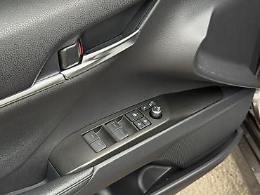 Toyota: Toyota Camry: 2021 г., 2.5 л, Вариатор, Гибрид, Седан — 13