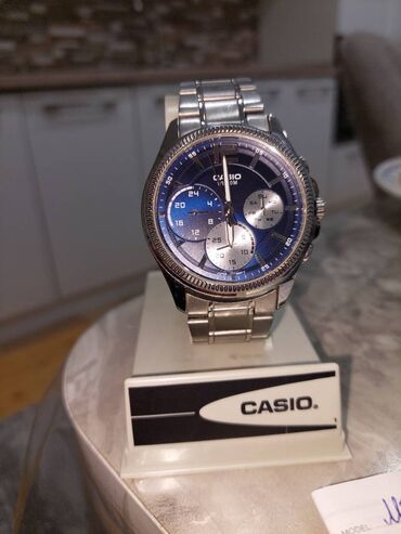 Qol saatları: İşlənmiş, Qol saatı, Casio, rəng - Gümüşü