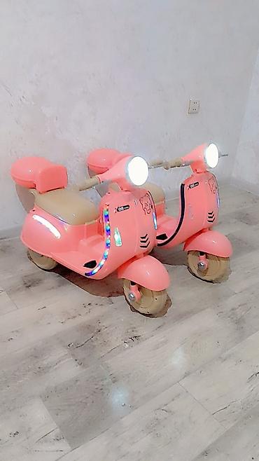 maşa ayı: Uşaq elektrik skuteri (Vespa tərzində) – çəhrayı rəng - Tip — 2