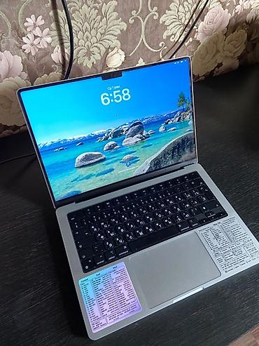mac m3 pro: MacBook Pro 14" (чип Apple M3 Pro) Характеристики: - Экран 14 дюймов — 1