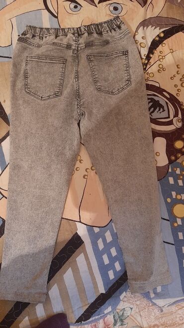 Пиджаки: Boz rəngli cins şalvar - Model: düz kəsim, rahat “mom/relaxed fit”