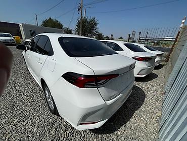 Toyota: Toyota Corolla: 2022 г., 1.8 л, Вариатор, Бензин, Седан — 4