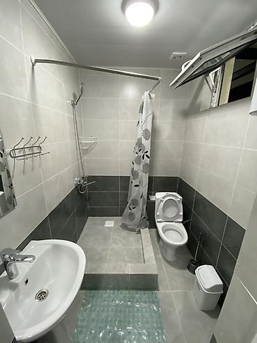 Посуточная аренда комнат: Сдаются комнаты в гостевом размещении. Описание: - Просторные светлые — 6