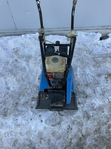 Другая строительная техника: Виброоборудование для уплотнения грунта и оснований: - Бензиновый — 5