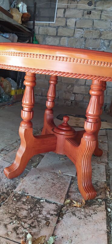 mini stol: İşlənmiş, Oval masa, Türkiyə