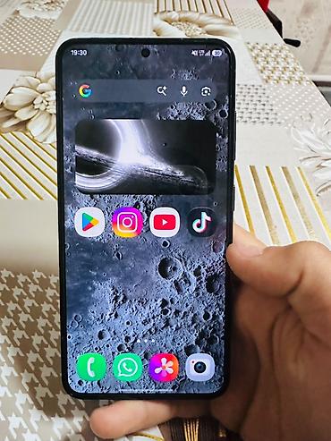 galaxy a42: Samsung Galaxy S23, Б/у, 256 ГБ, цвет - Черный — 4