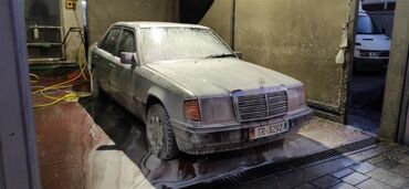 Used Cars: Mercedes-Benz E 200: 2 l. | 1990 year | Limousine