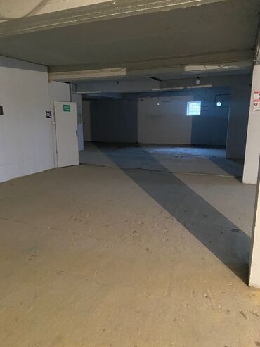 Anbar və emalatxanalar: KİRAYƏ/İCARƏYƏ VERİLİR:/istehsalat sahəsi olan mülk - Üçmərtəbəli, ağ — 17