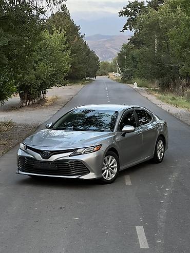 Продажа авто: Toyota Camry: 2020 г., 2.5 л, Вариатор, Гибрид, Седан — 5