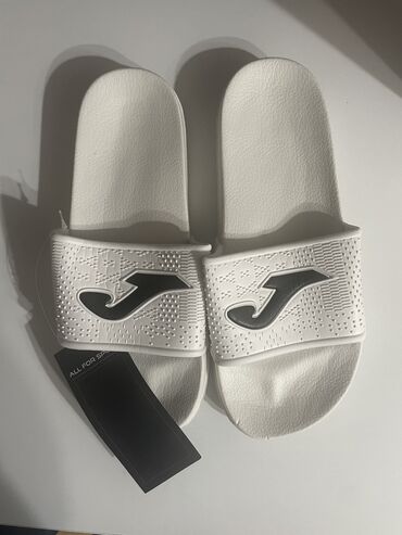 Toy paltarları və aksesuarları: Joma tapickasi tezedir orginaldir her razmer var qarasida movcuddur