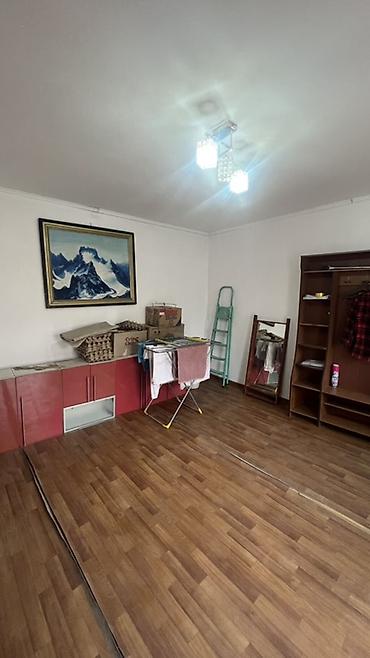 Продажа коттеджей и домов: 3 комнаты, 100 м², 5 соток, Бишкек, Бакай-Ата ж/м Собственник — 17