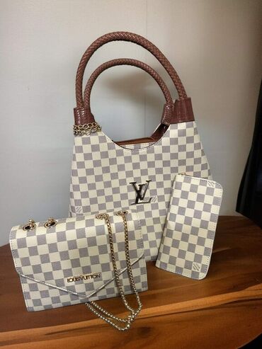 loui vuitton torba: Torba za rame, Louis Vuitton, Materijal: Veštačka koža