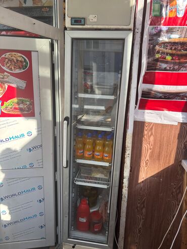 islənmis soyuducu: Vitrin su soyuducu tecılı satılır. 65 enidir. 160 manat. Xırdalan