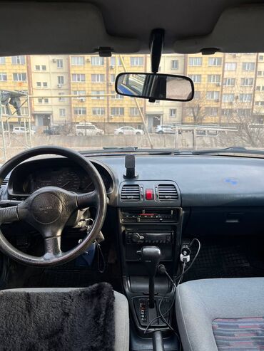 Mazda: Mazda 323: 1992 г., 1.6 л, Автомат, Бензин, Хэтчбэк — 8