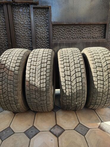 13 зимние шины: Шиналар 235 / 55 / R 18, Кыш, Колдонулган, Комплект, Жол тандабастар (АТ/МТ), Кытай, Maxxis