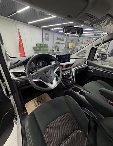 JAC: JAC Refine: 2023 г., 2 л, Автомат, Бензин, Вэн/Минивэн — 4