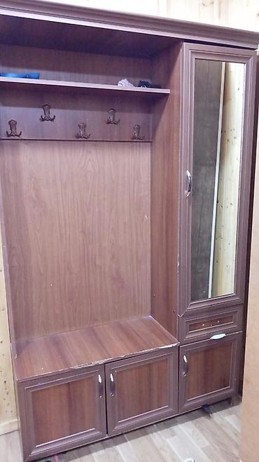 qoz ceken: Dəhliz üçün çoxfunksiyalı giriş mebeli (vestibül dəsti) - Material — 2