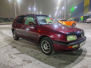 титан воссен: Volkswagen Golf: 1994 г., 1.8 л, Механика, Бензин, Хэтчбэк