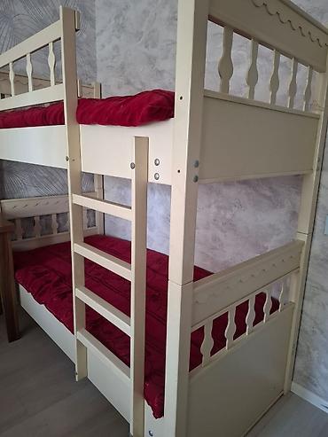 nerdivan nedir: Oğlan və qız üçün, İşlənmiş, Çarpayı, Matras ilə, Siyirməsiz, Taxta — 2