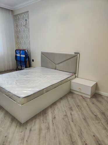 Uzunmüddətli kirayə mənzillər: Yeni təmir, təmirdən sonra yaşayış olmayıb.Baku Medical Plazanın — 5